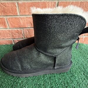 UGG Black Mini Bailey Bow Sparkle Boot Womens Size 8